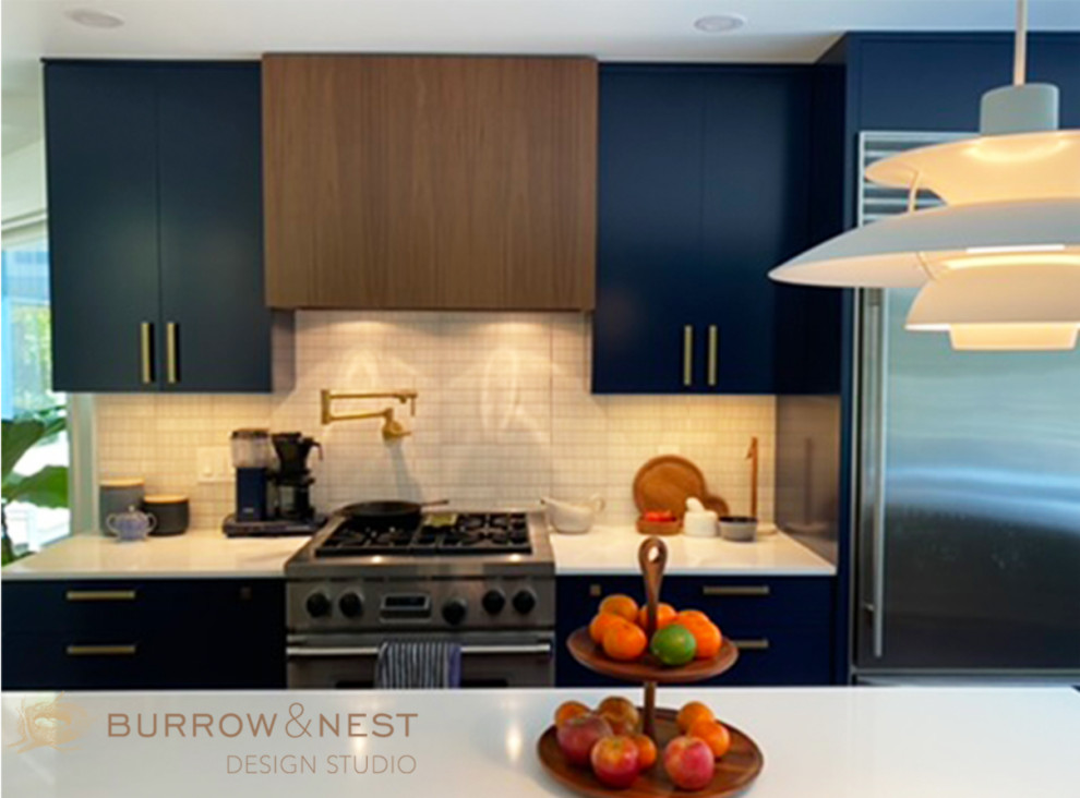 Wilton, CT Modern Kitchen