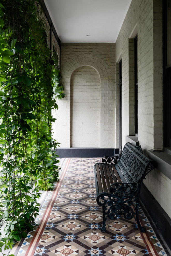 Inspiration for a contemporary veranda in Melbourne.