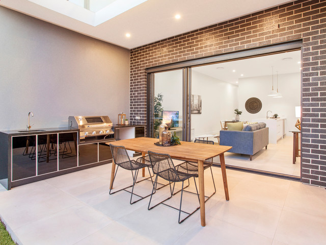 Concord Duplex contemporary-uteplats