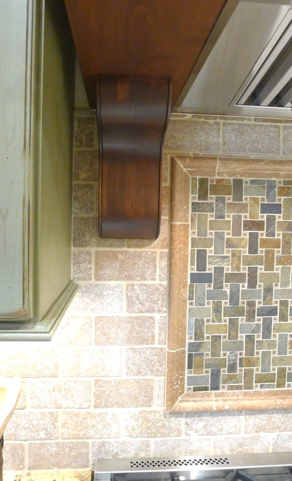 Home design - rustic home design idea in Cincinnati