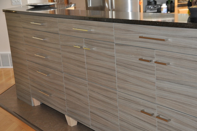 Edmonds - Modern Laminate eclectic-kitchen