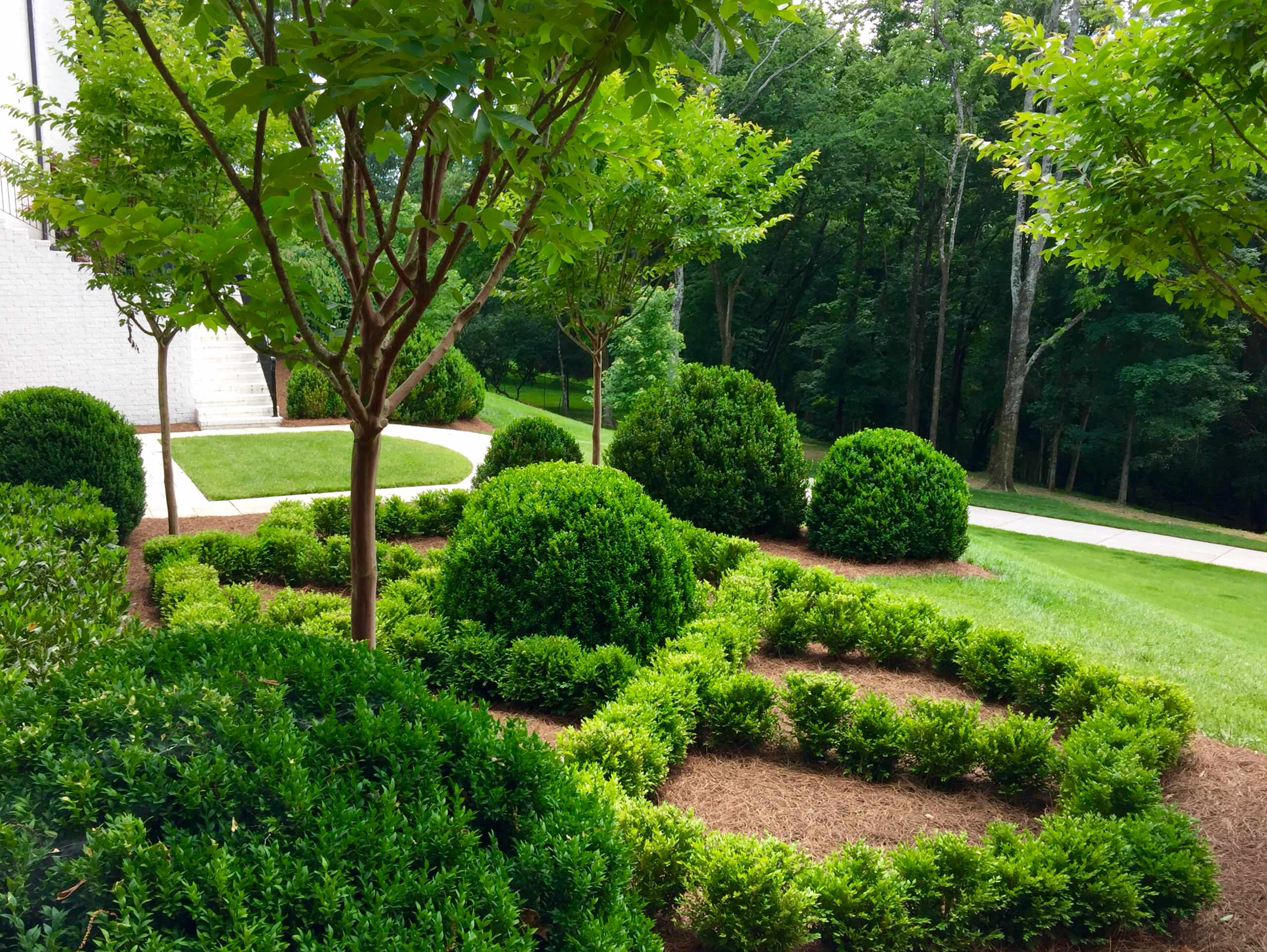 Contemporary Style with Classic Landscape nuances - Franklin Tn