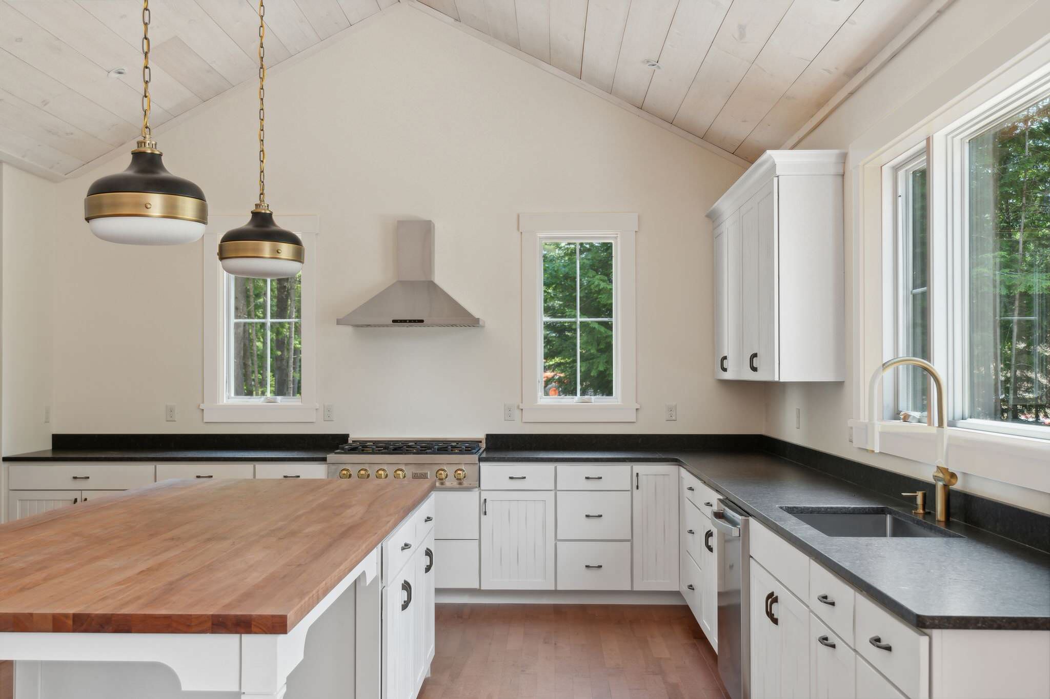 Farmhouse style