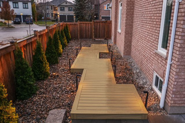 Side Floating Deck terrace