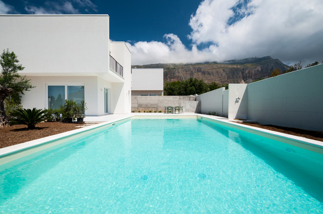 Case PR mediterranean-pools-and-hot-tubs