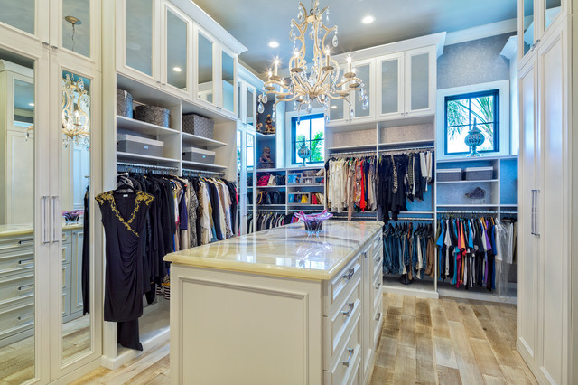 Transitional Closet nyklassisk-opbevaring-og-garderobe