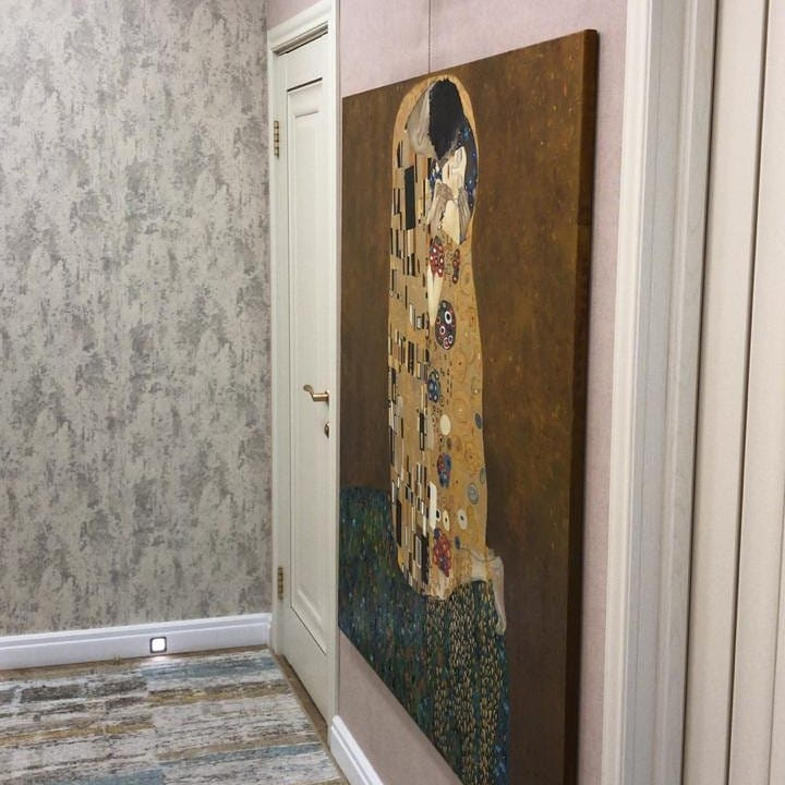 Картина в интерьер Климт " Поцелуй"