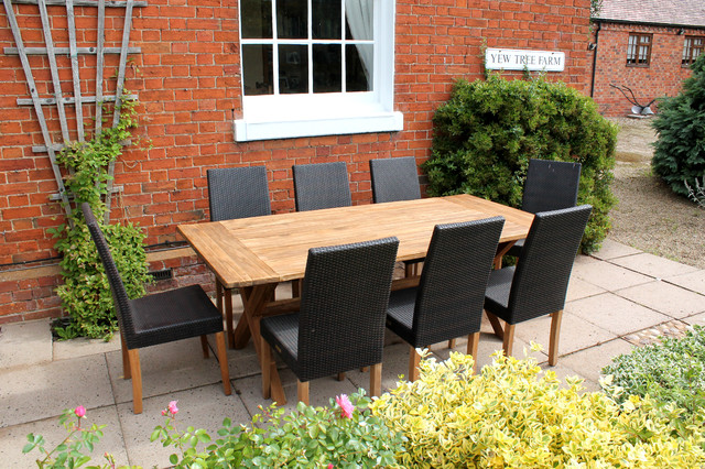 Garden Dining Sets courtyard