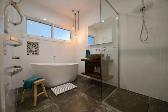 Jay Webber Construction coastal-bathroom