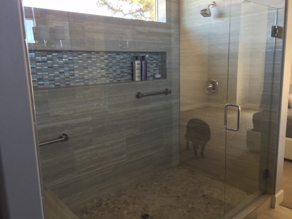 Example of a trendy bathroom design in Other