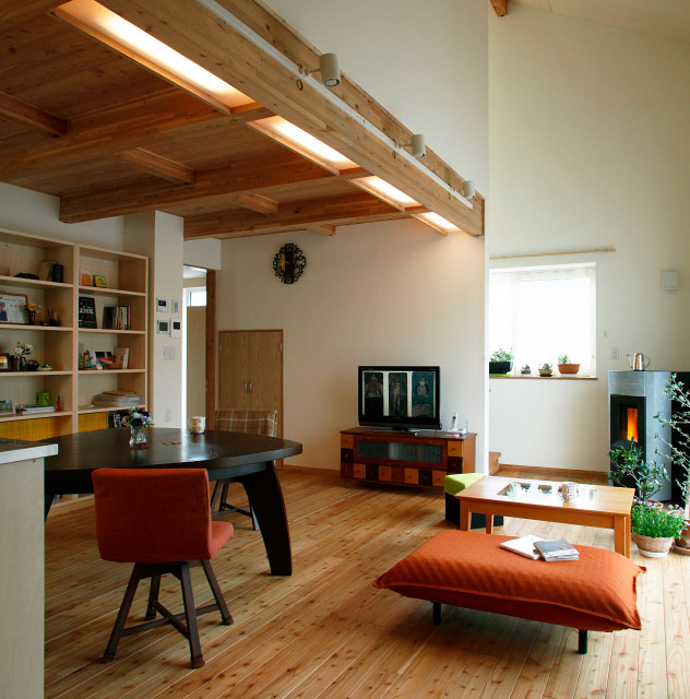 ほたて漆喰の家８ ほたて漆喰ライト Modern Home Cinema Tokyo By あいもり株式会社 Houzz Uk