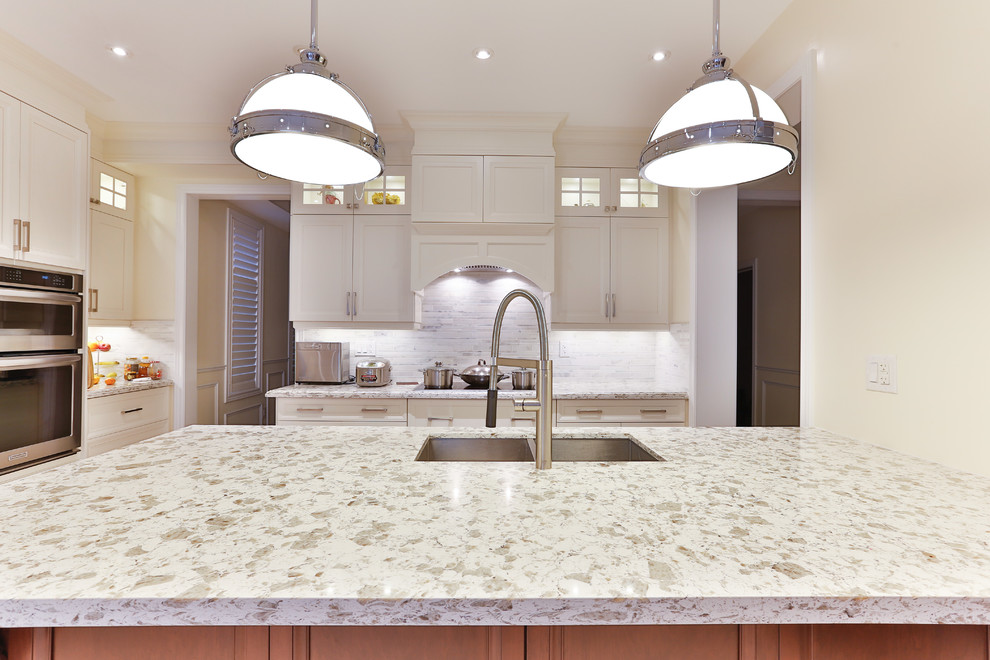 Inspiration for a transitional kitchen remodel in Toronto