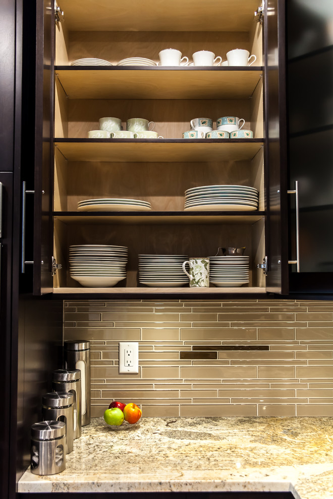 Inspiration for a transitional kitchen remodel in Vancouver