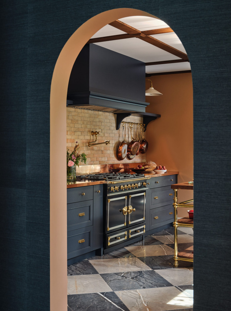 Transitional home design photo in Ottawa