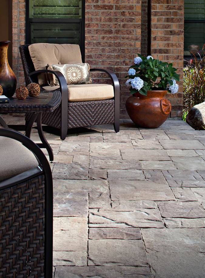 Inspiration for a timeless patio remodel in Miami