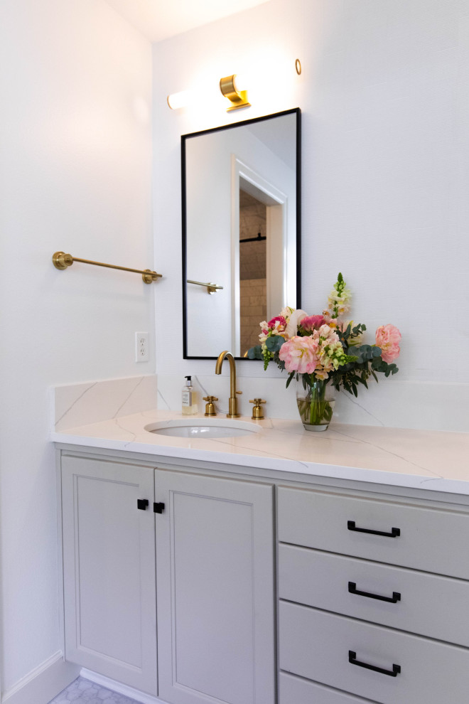Home design - transitional home design idea