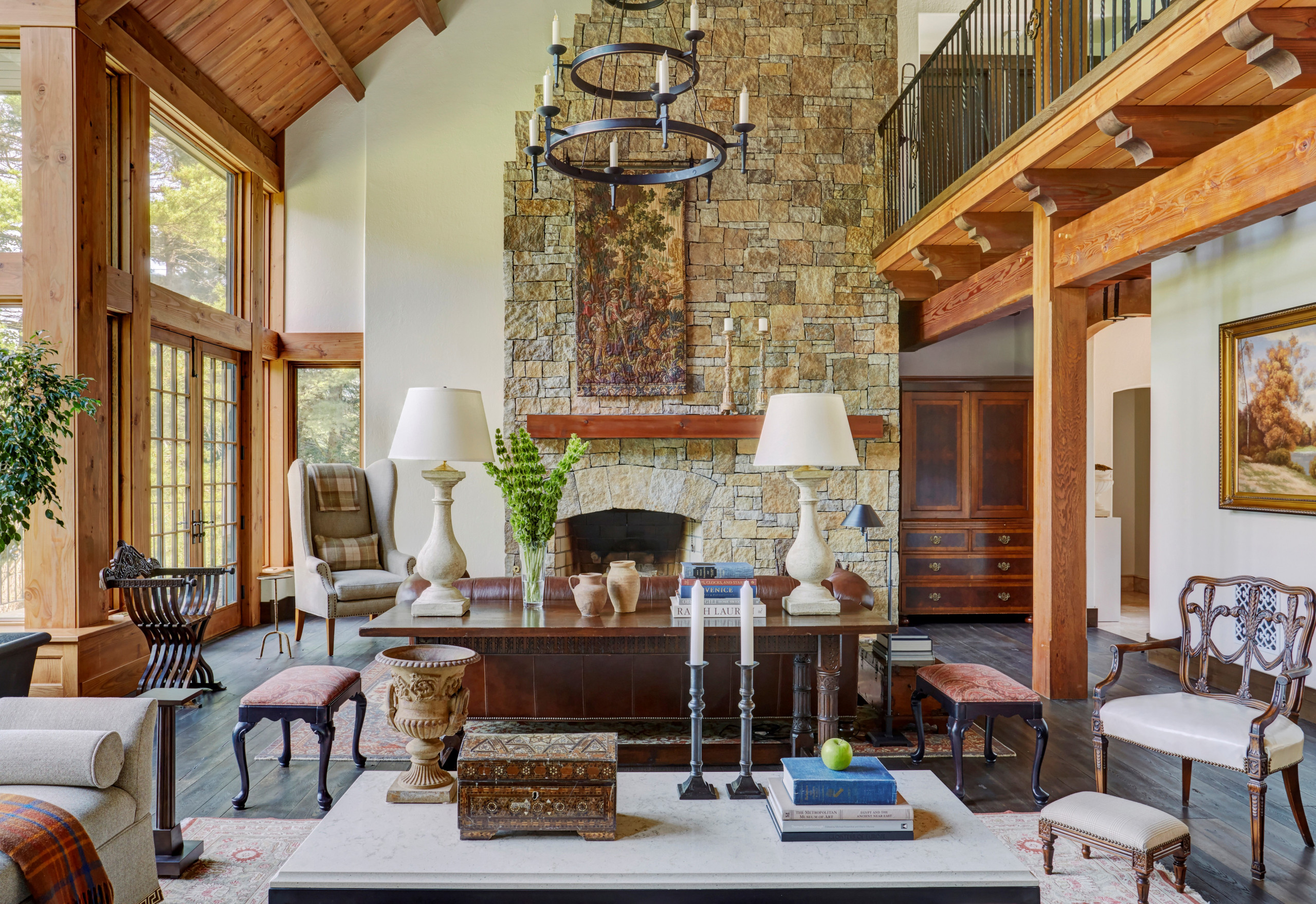 75 Vaulted Ceiling Living Room Ideas You'll Love - January, 2026 | Houzz, image size:2560x1758