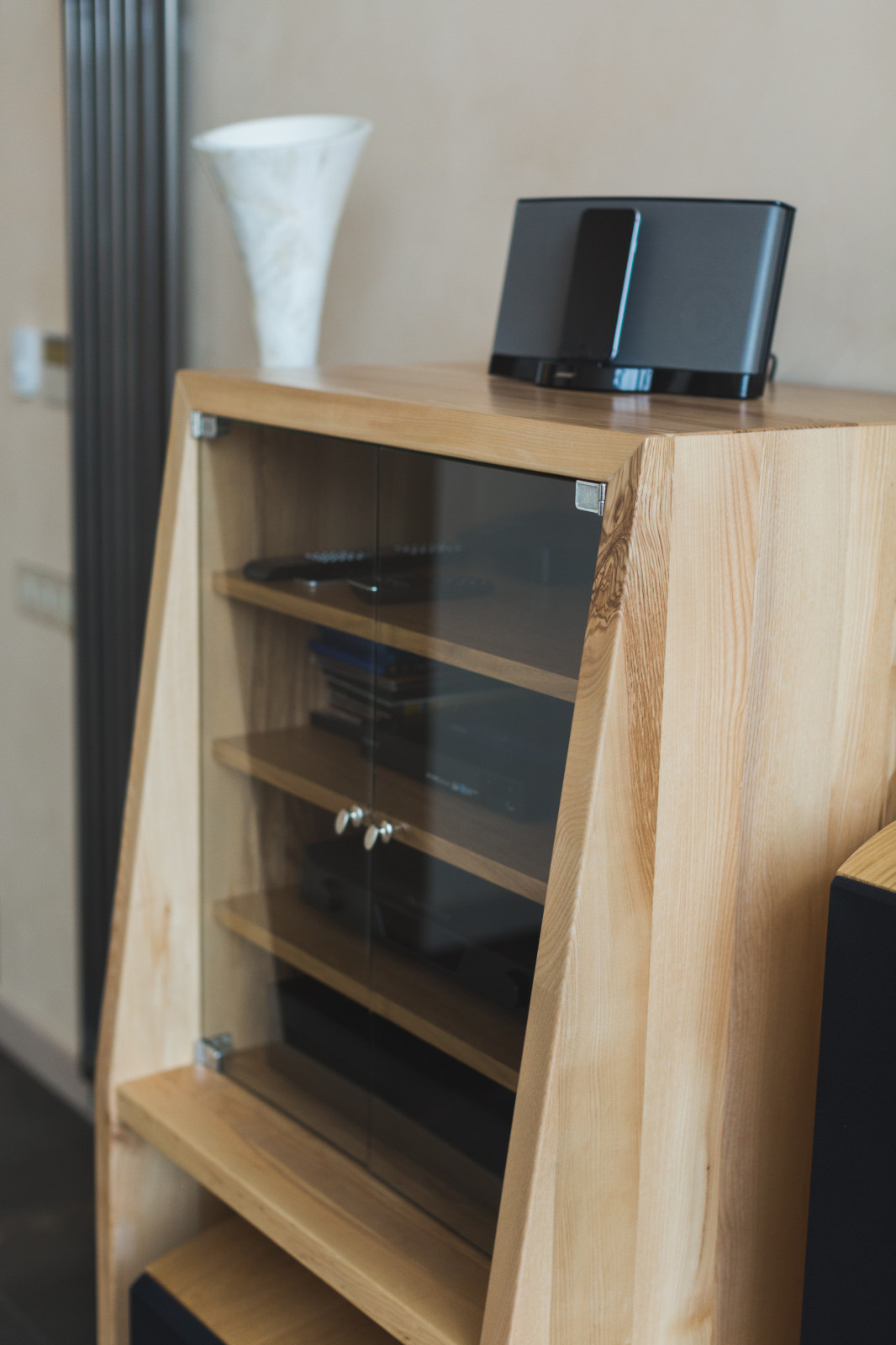 Комод и Стол