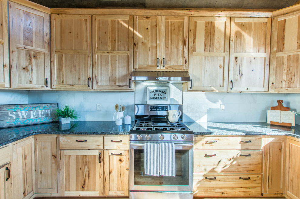 Kitchen - rustic kitchen idea in Denver