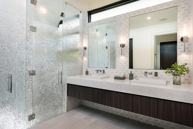 Seashell contemporaneo-stanza-da-bagno