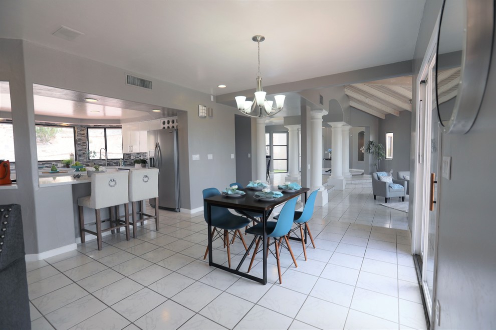 Inspiration for a transitional home design remodel in Phoenix