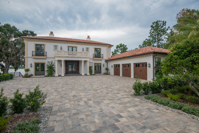 Villa Oliva mediterraneo-facciata