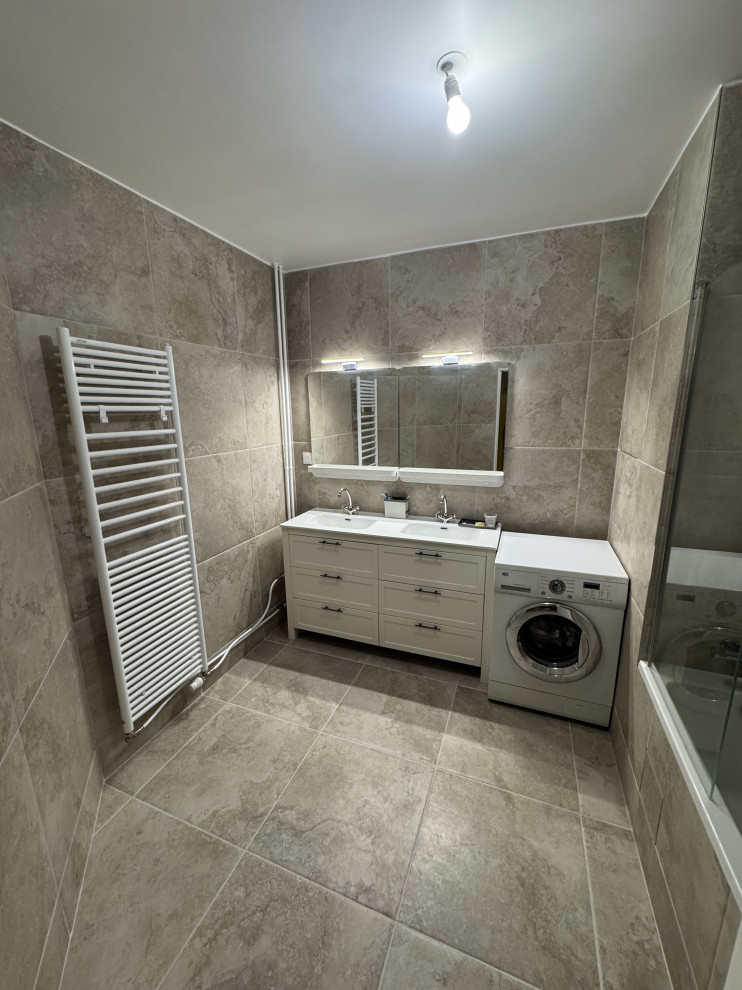 Rénovation de deux salles de bain et du salon / cuisine