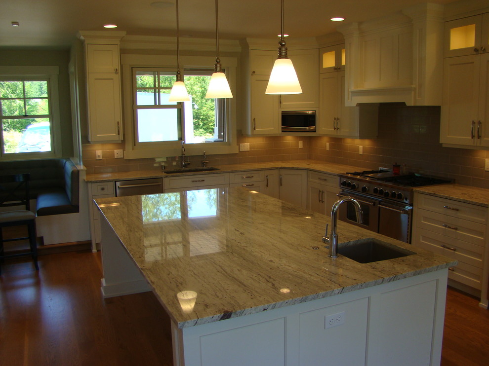 Kitchen - kitchen idea in Seattle