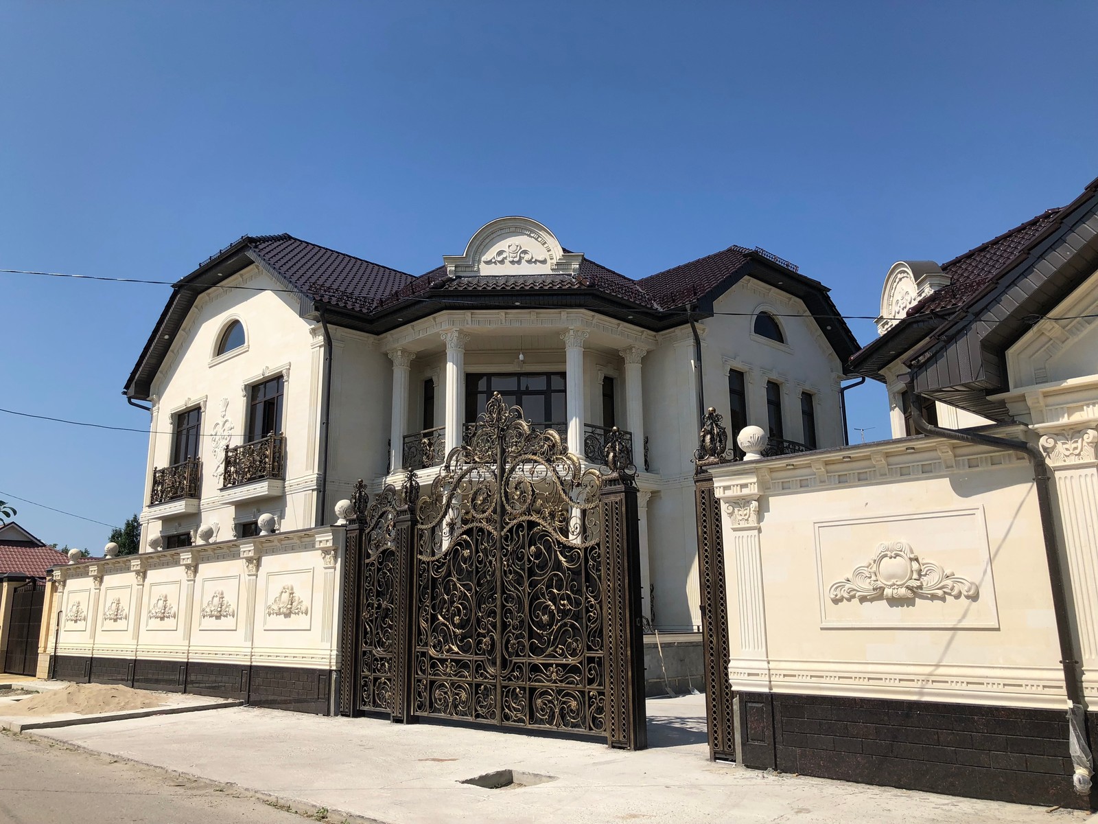 Фасад частного дома