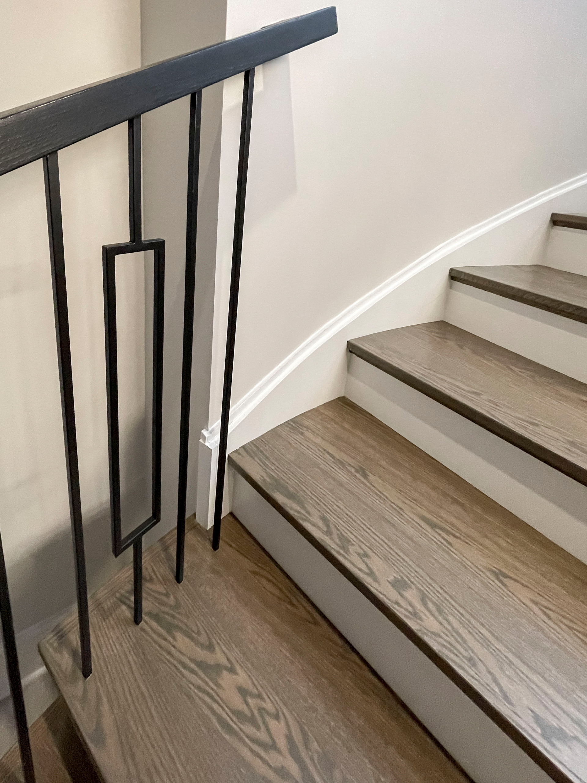 114_Striking Floating-Curved Staircase, Leesburg VA 20175