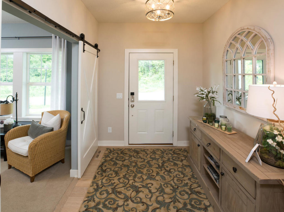 Entryway - entryway idea in Minneapolis