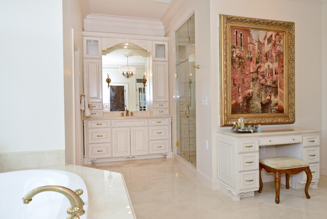 Charming Well-Illuminated Bathroom in Nokesville, Va moderne-badevaerelse