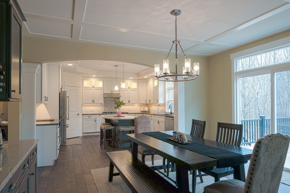 Example of a transitional kitchen design in Grand Rapids