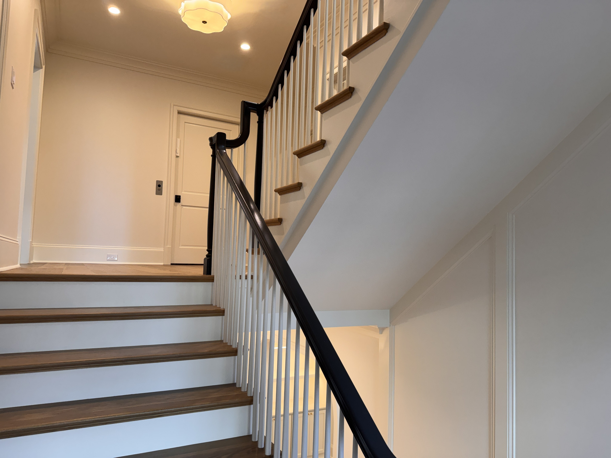 Project #160 | Traditional Box Stair with Gooseneck Handrail
