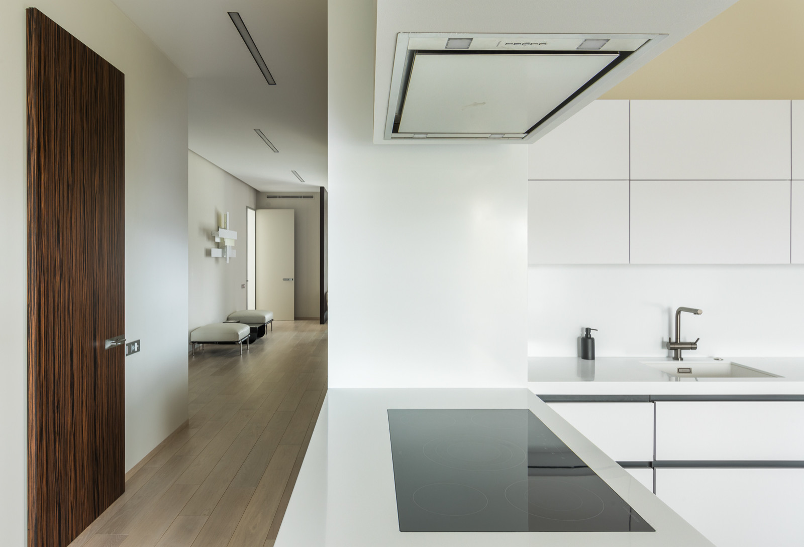 "На своем месте", многокомнатная квартира в жк "Снегири-Эко"