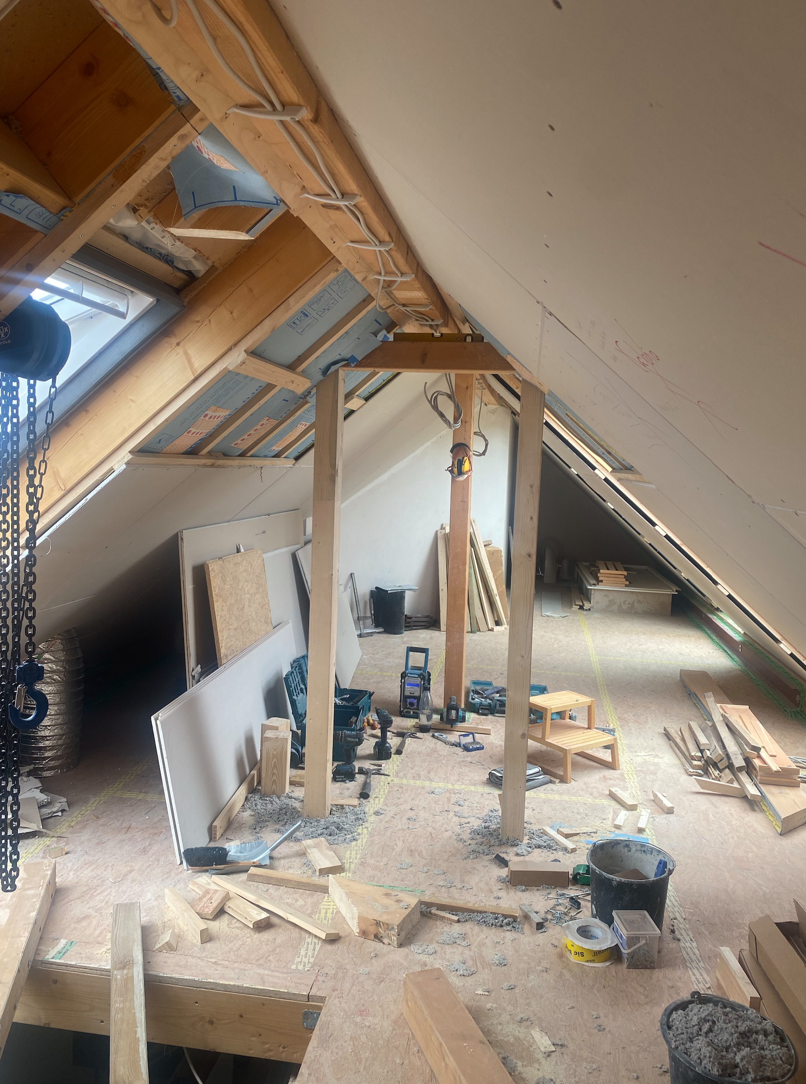 Dachumbau mit Wendeltreppe