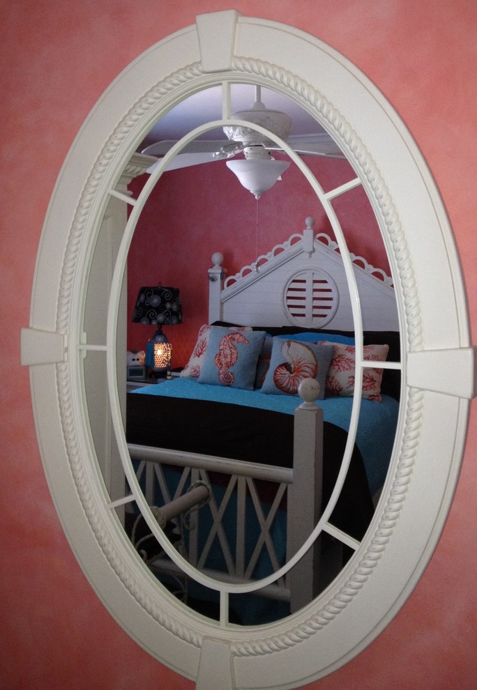 Girl's bedroom