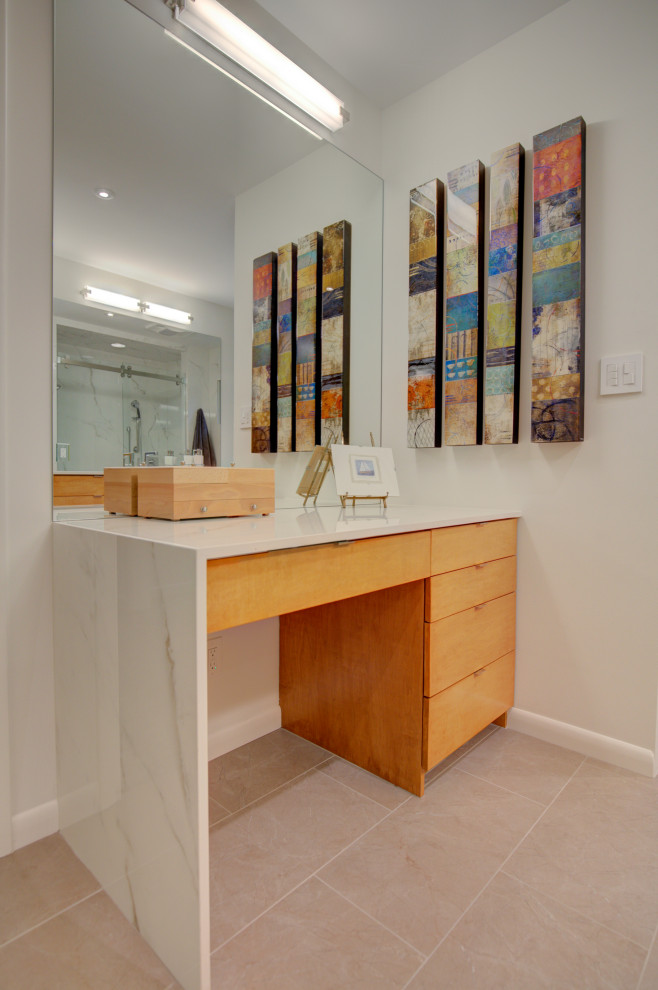 Mid-Century Bathroom