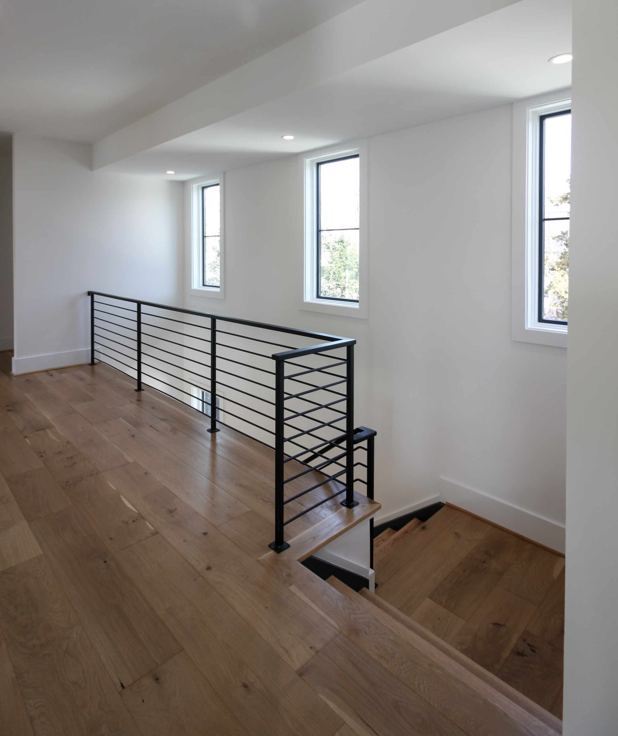 85_Sleek Three-Quarter Turn Multilevel-Staircase, McLean VA 22101