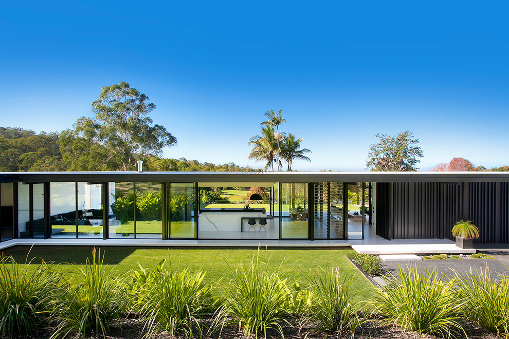 Design ideas for a modern exterior in Sunshine Coast.