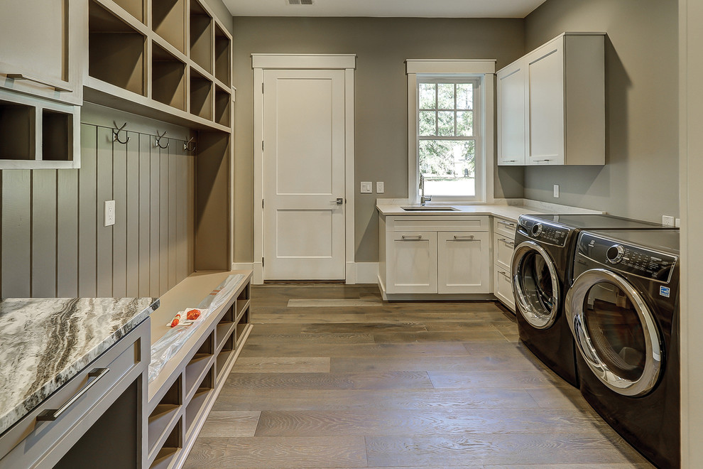 This is an example of a modern laundry room in Atlanta.