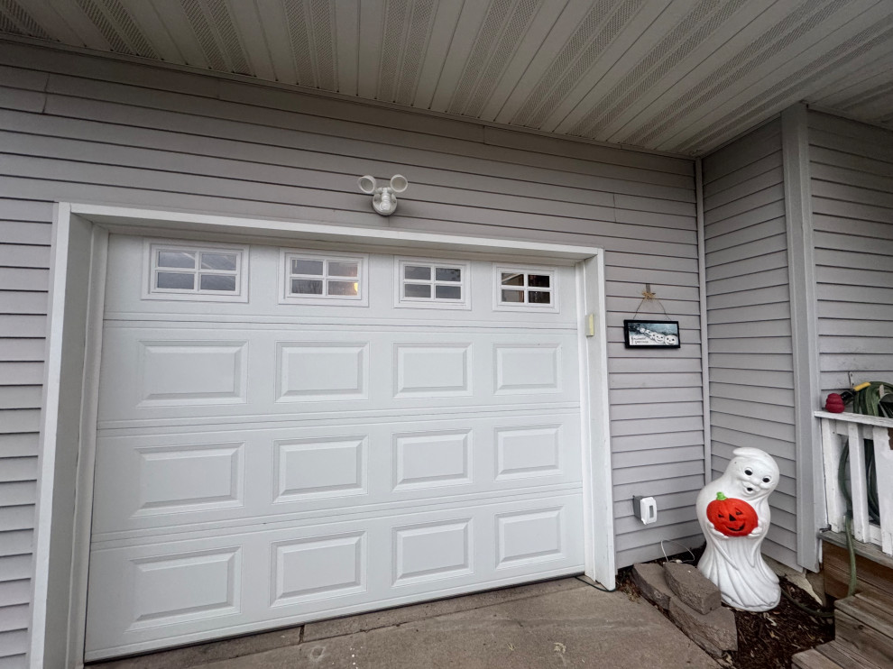 RESIDENTIAL / EXTERIOR LIGHTING