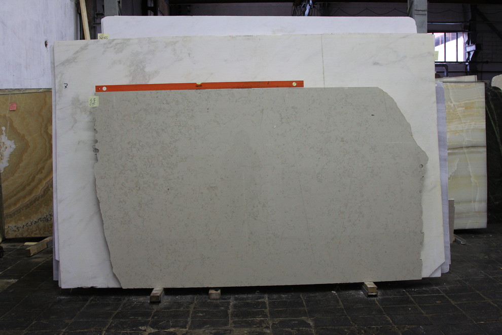 Белый мрамор