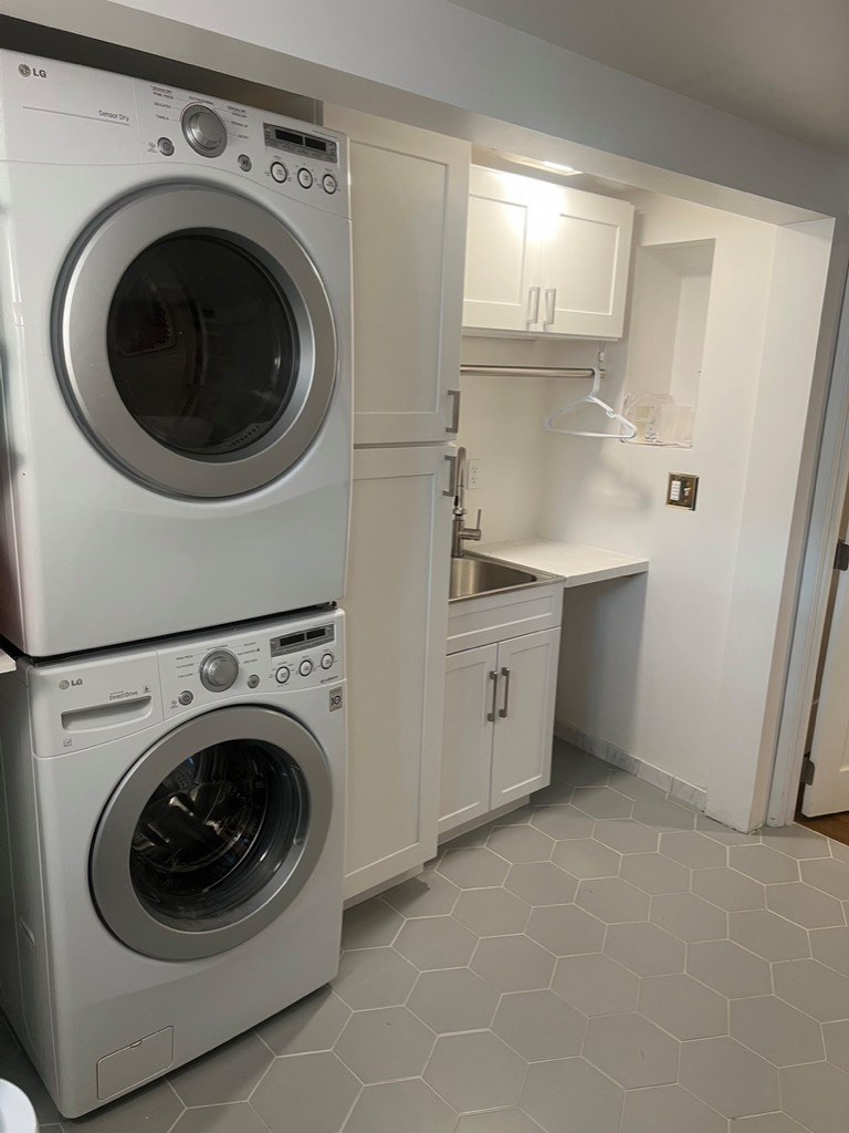 West Seattle Basement BuildoutFinish