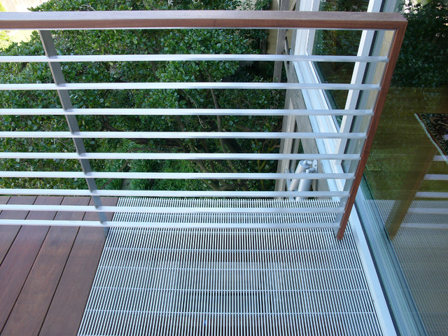 aluminum close mesh grating fachada