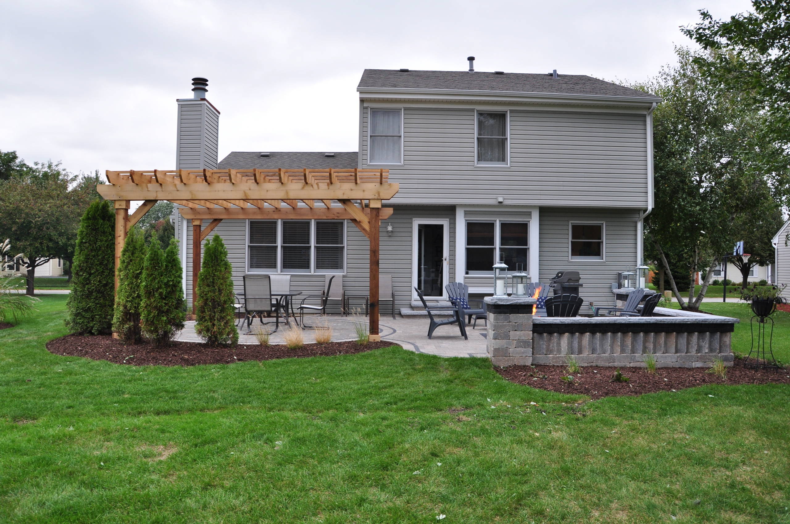 Outdoor Living with Fire pit & Pergola