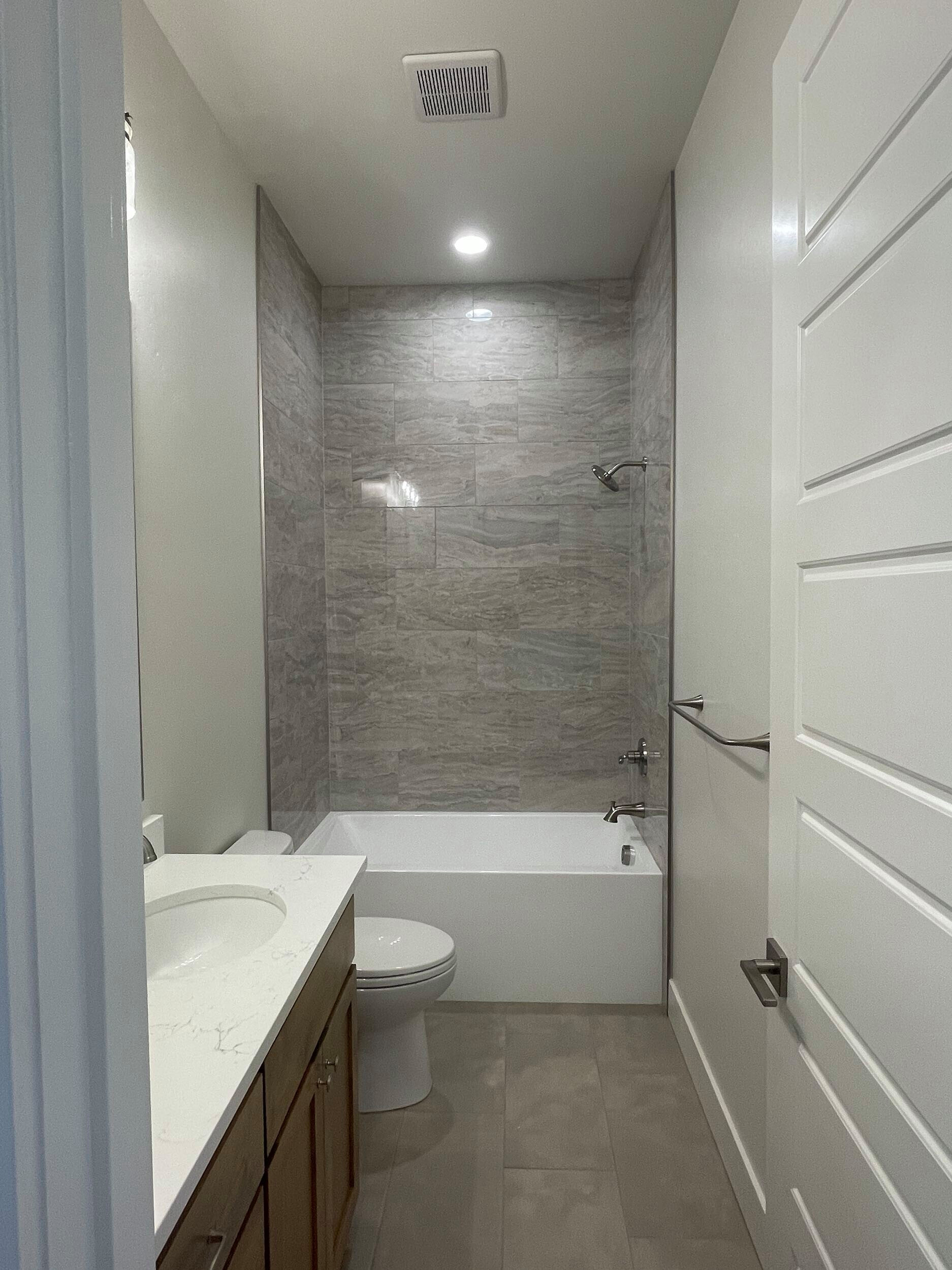 Custom Home - Pompadour Drive