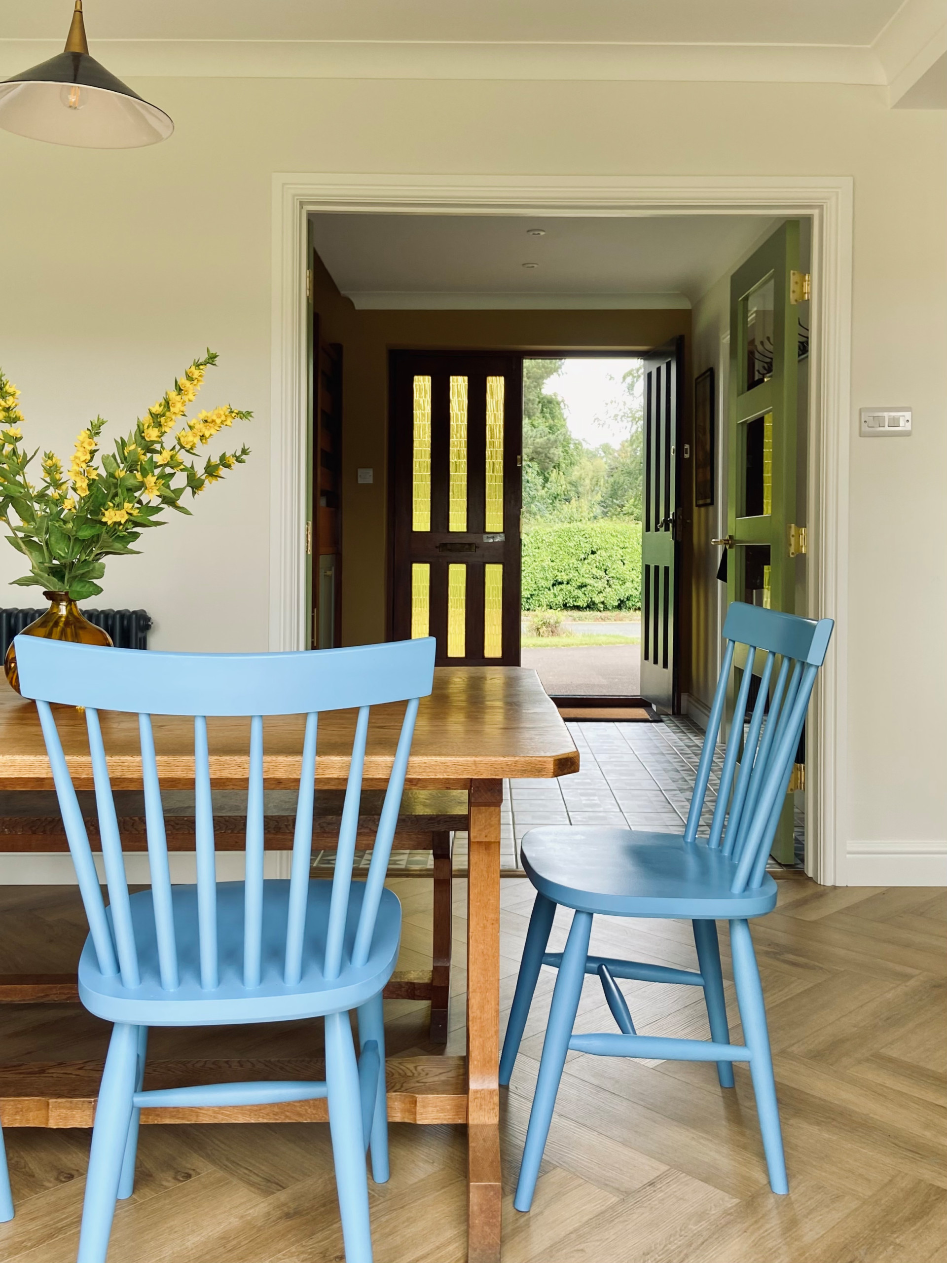 Family kitchen and hall remodelling