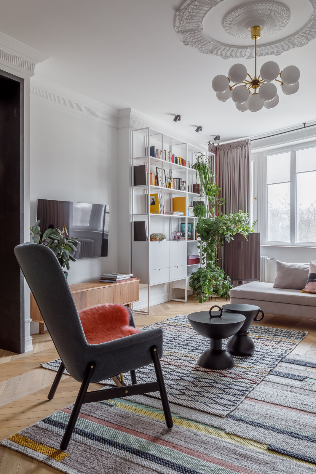 ГИПСОВАЯ ЛЕПНИНА АВРОРА в проекте дизайнера Аллы Куницы - квартира в Краснодаре