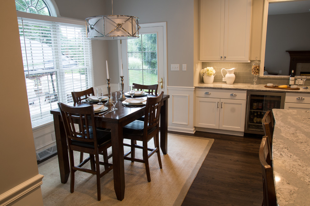 Kitchen - transitional kitchen idea